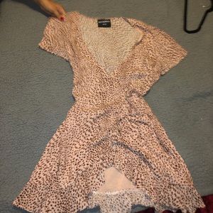 Kittenish light pink leopard dress